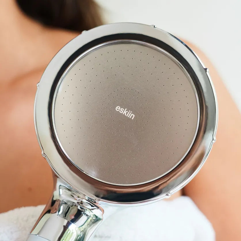 eskiin showerhead with connection point visible